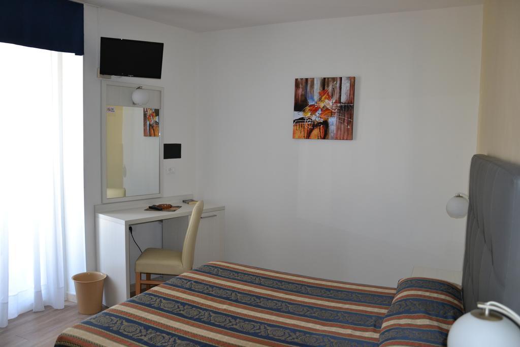 Hotel Stockholm Lido di Jesolo Camera foto