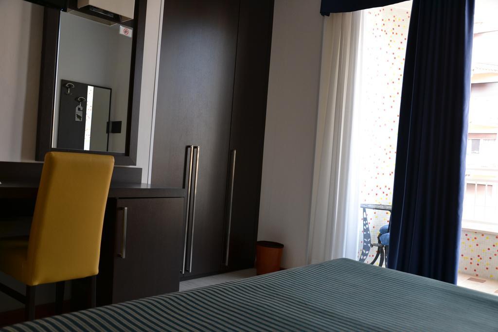 Hotel Stockholm Lido di Jesolo Camera foto